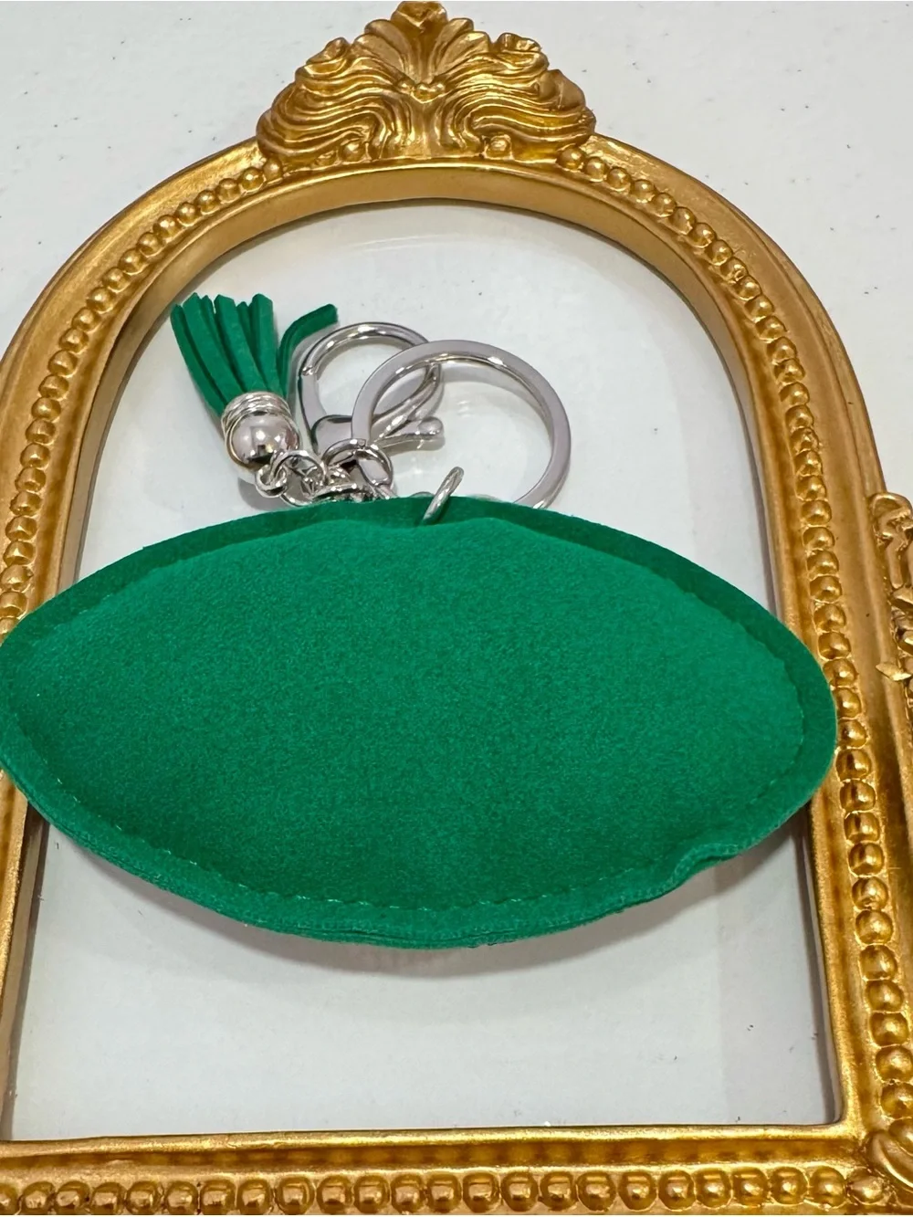 unbranded sparkling green
